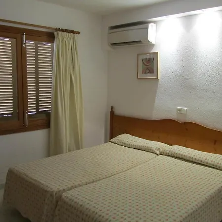 Aucanada Hotel 4*